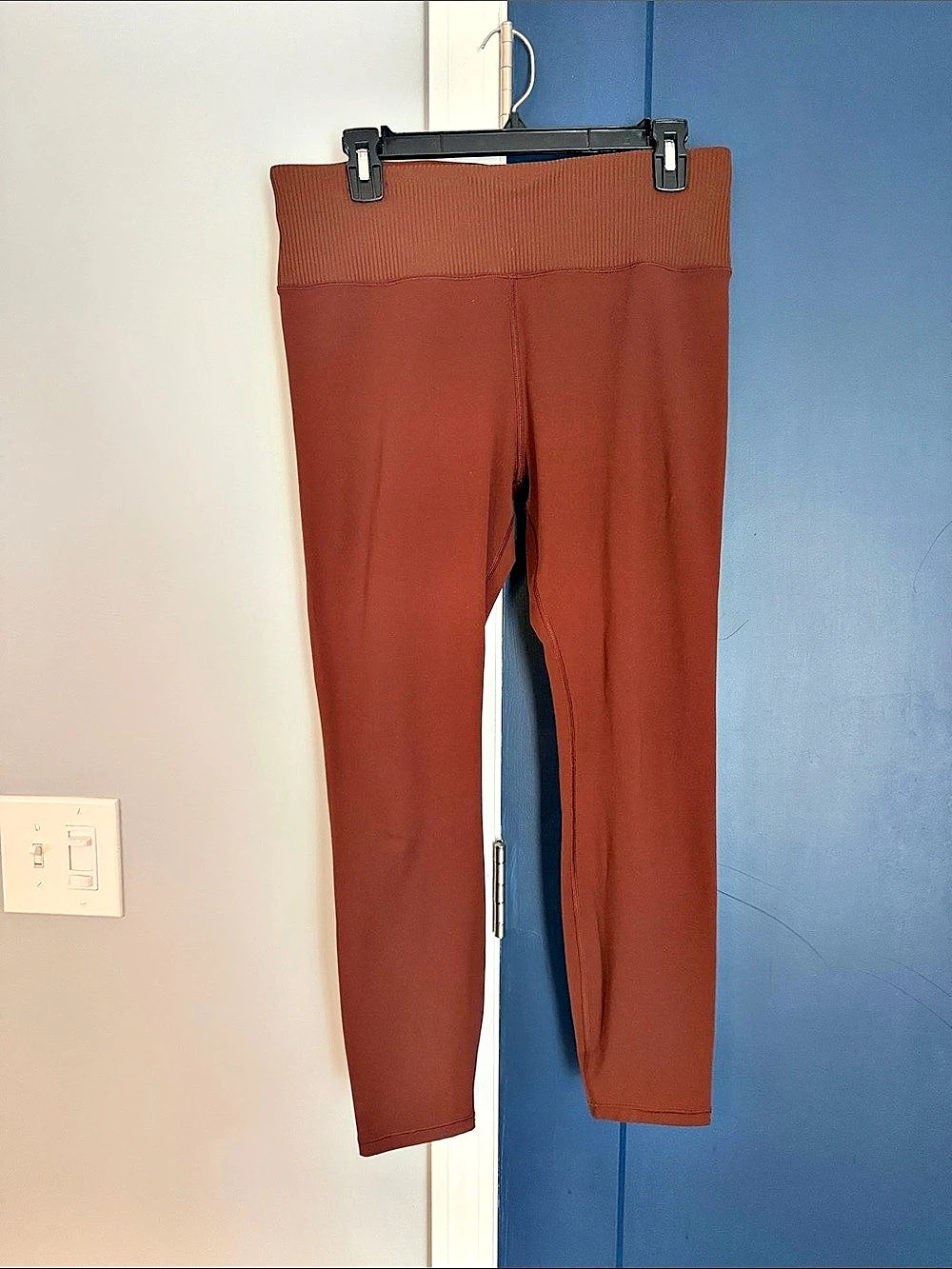 Vuori Rib Studio Legging Leggings in Brown Size XL